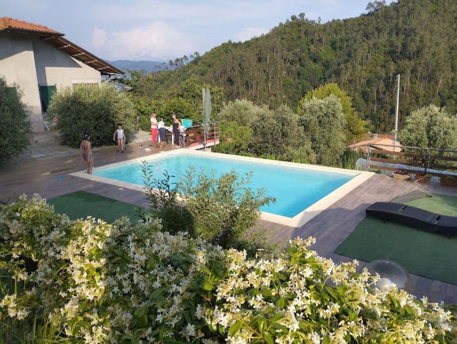 Villa Degli Ulivi Tivegna Екстериор снимка