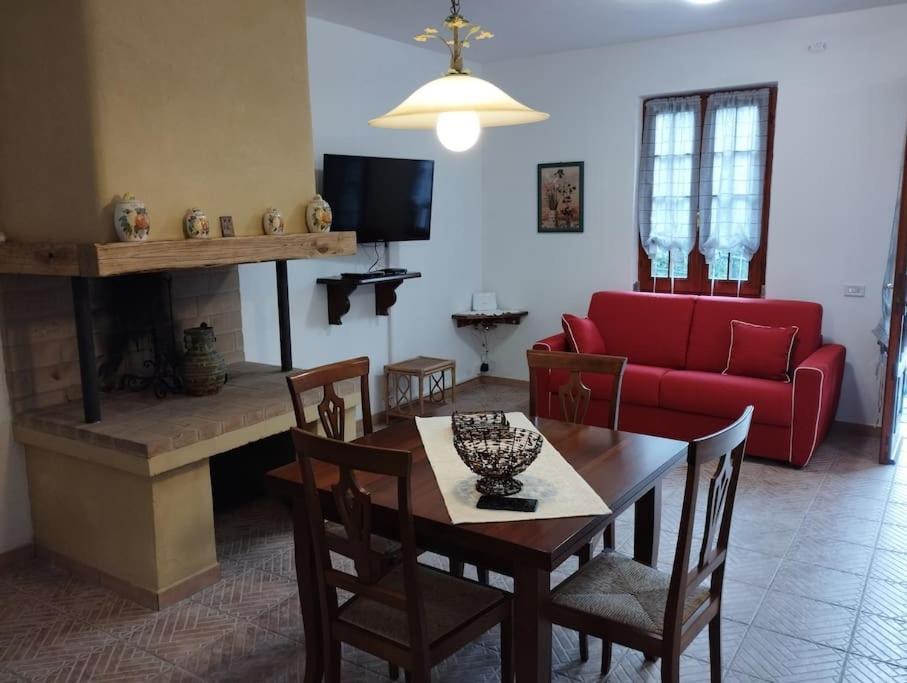 Villa Degli Ulivi Tivegna Екстериор снимка