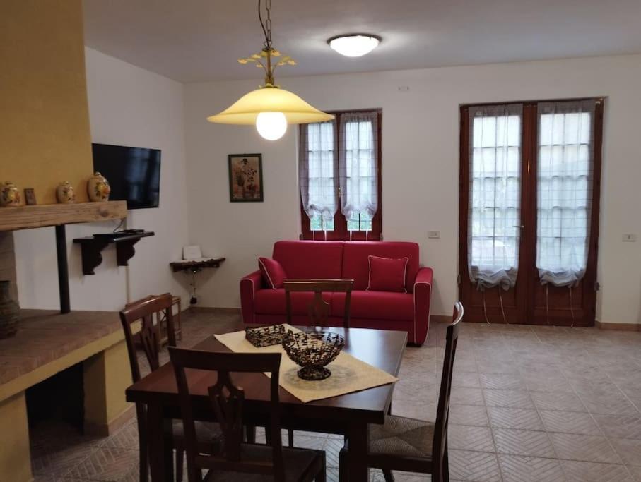 Villa Degli Ulivi Tivegna Екстериор снимка